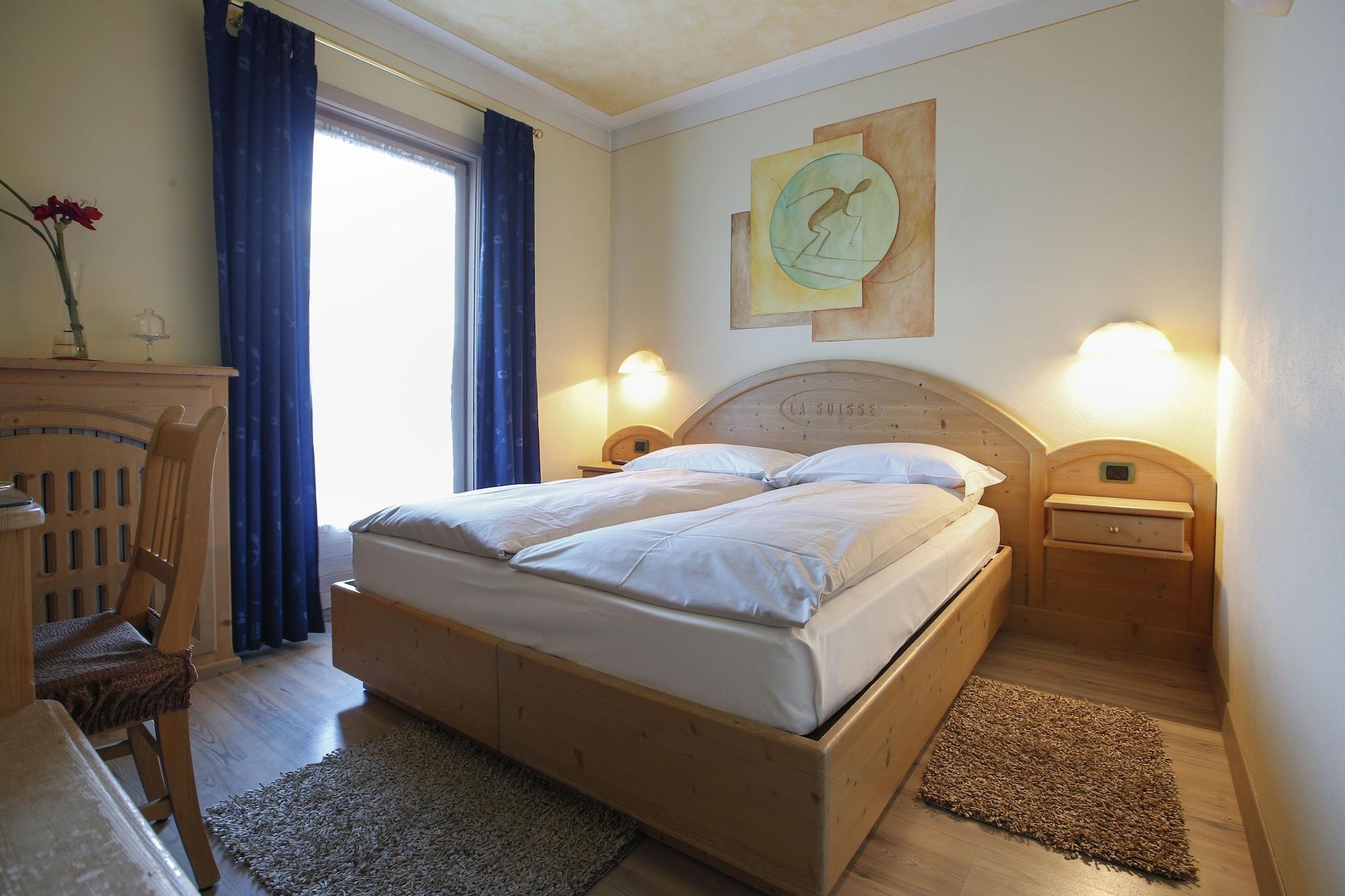 Hotel "La Suisse" ليفينو المظهر الخارجي الصورة