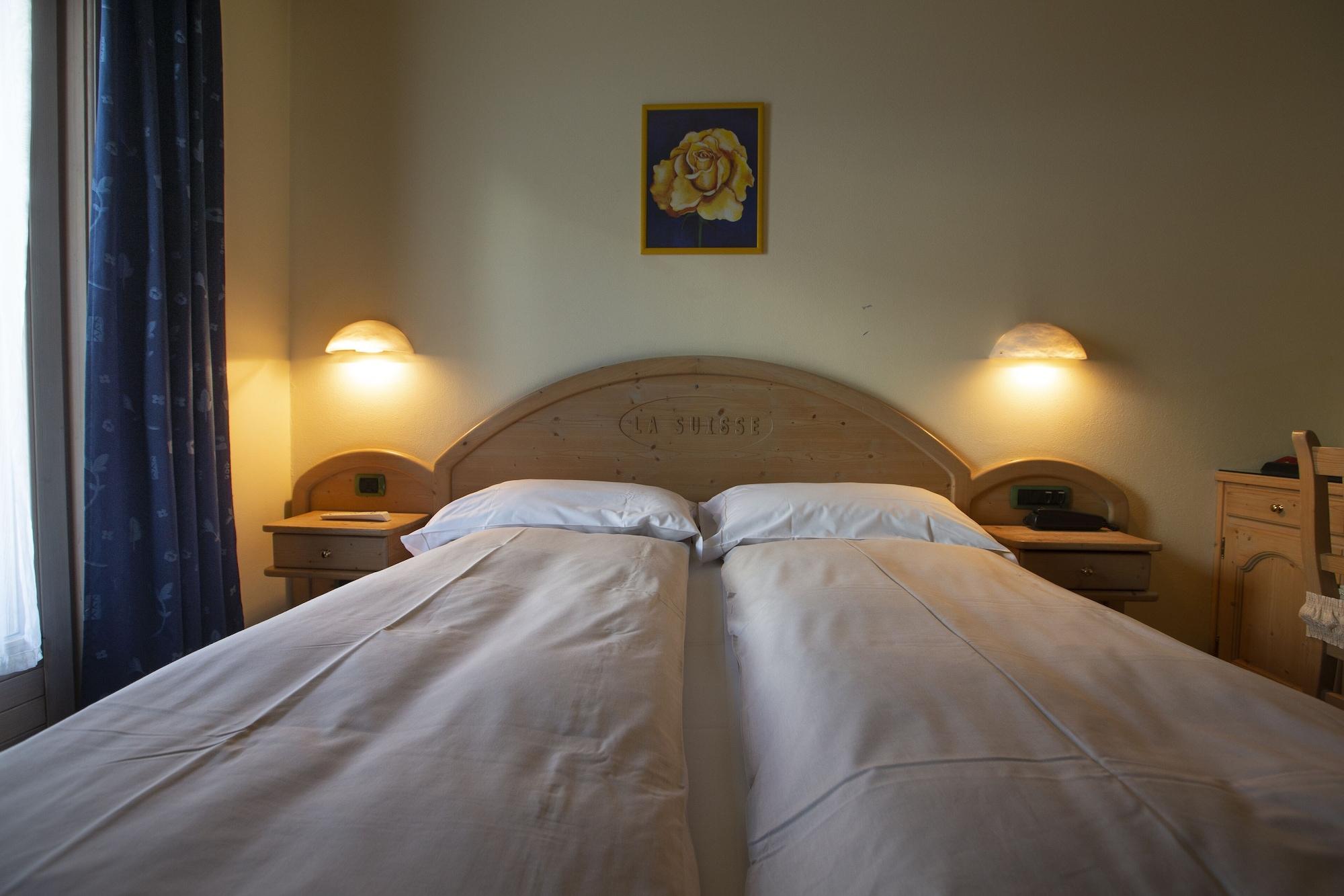 Hotel "La Suisse" ليفينو المظهر الخارجي الصورة
