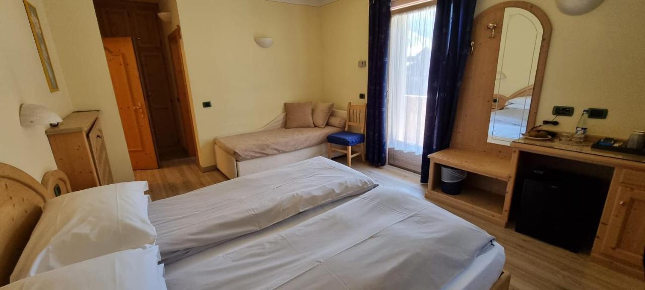 Hotel "La Suisse" ليفينو المظهر الخارجي الصورة