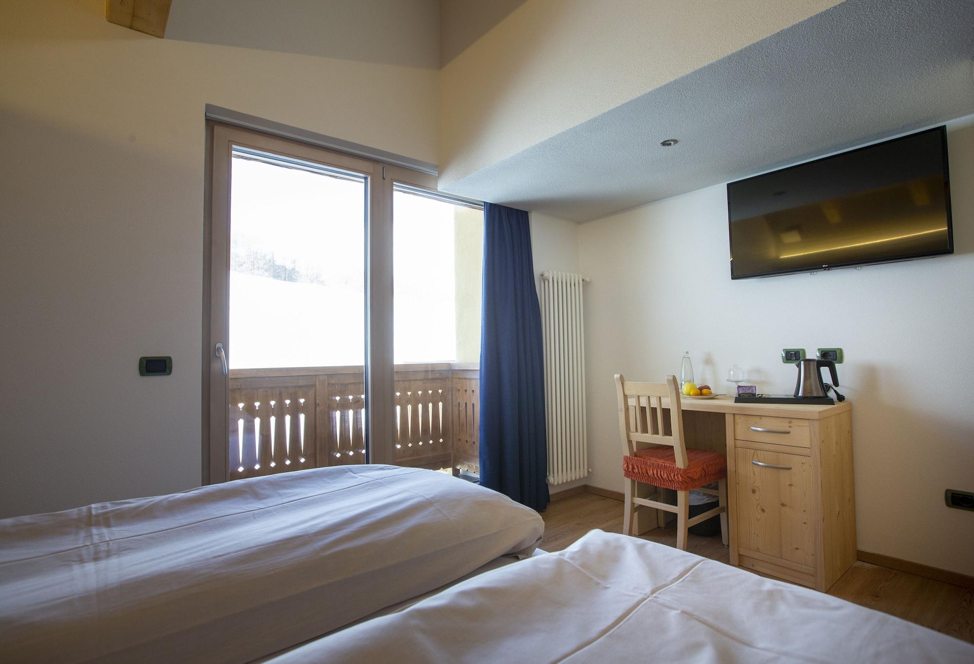 Hotel "La Suisse" ليفينو المظهر الخارجي الصورة