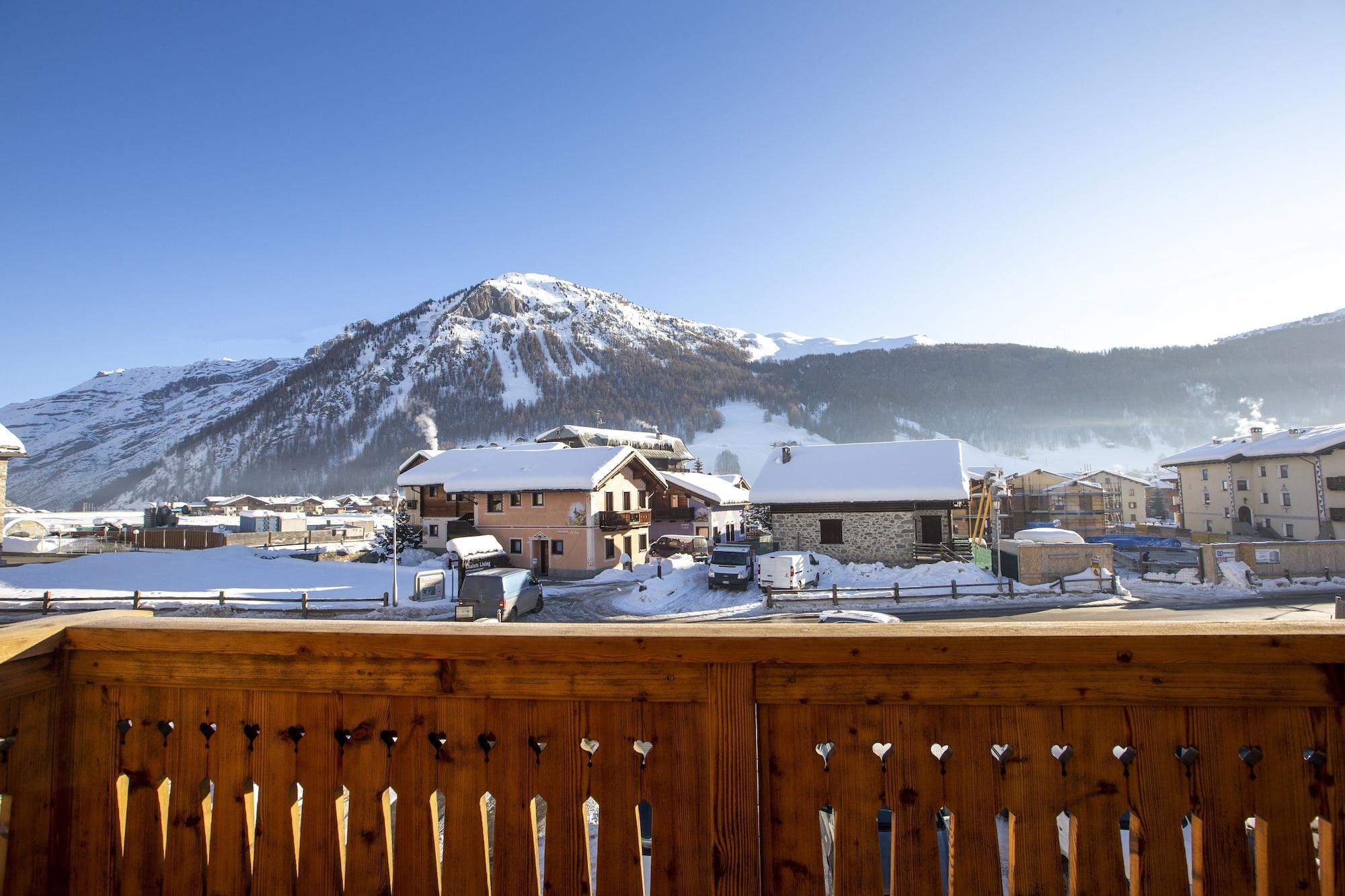 Hotel "La Suisse" ليفينو المظهر الخارجي الصورة