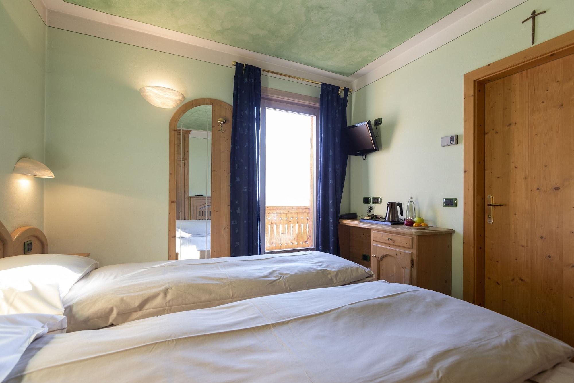 Hotel "La Suisse" ليفينو المظهر الخارجي الصورة
