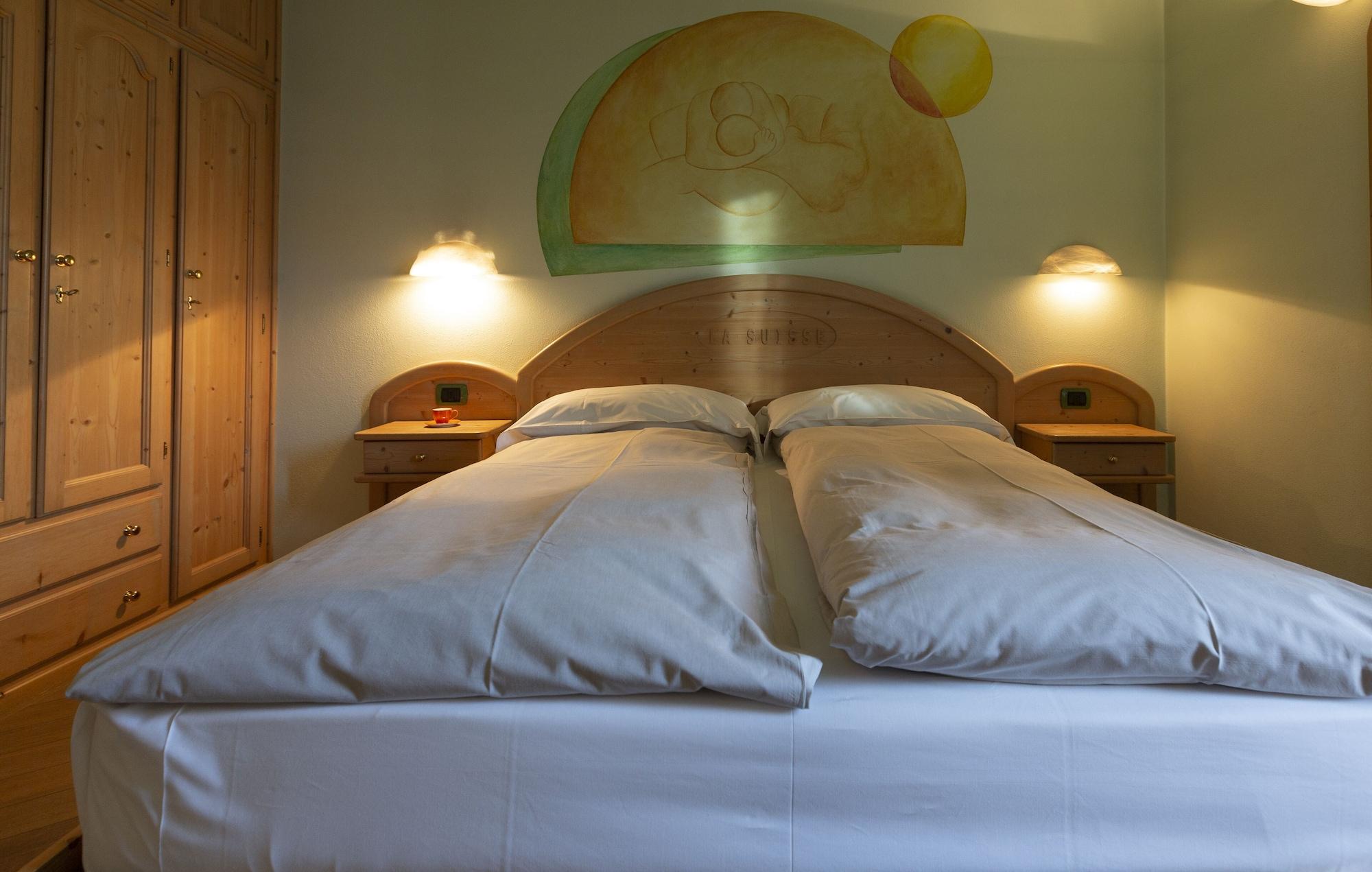 Hotel "La Suisse" ليفينو المظهر الخارجي الصورة