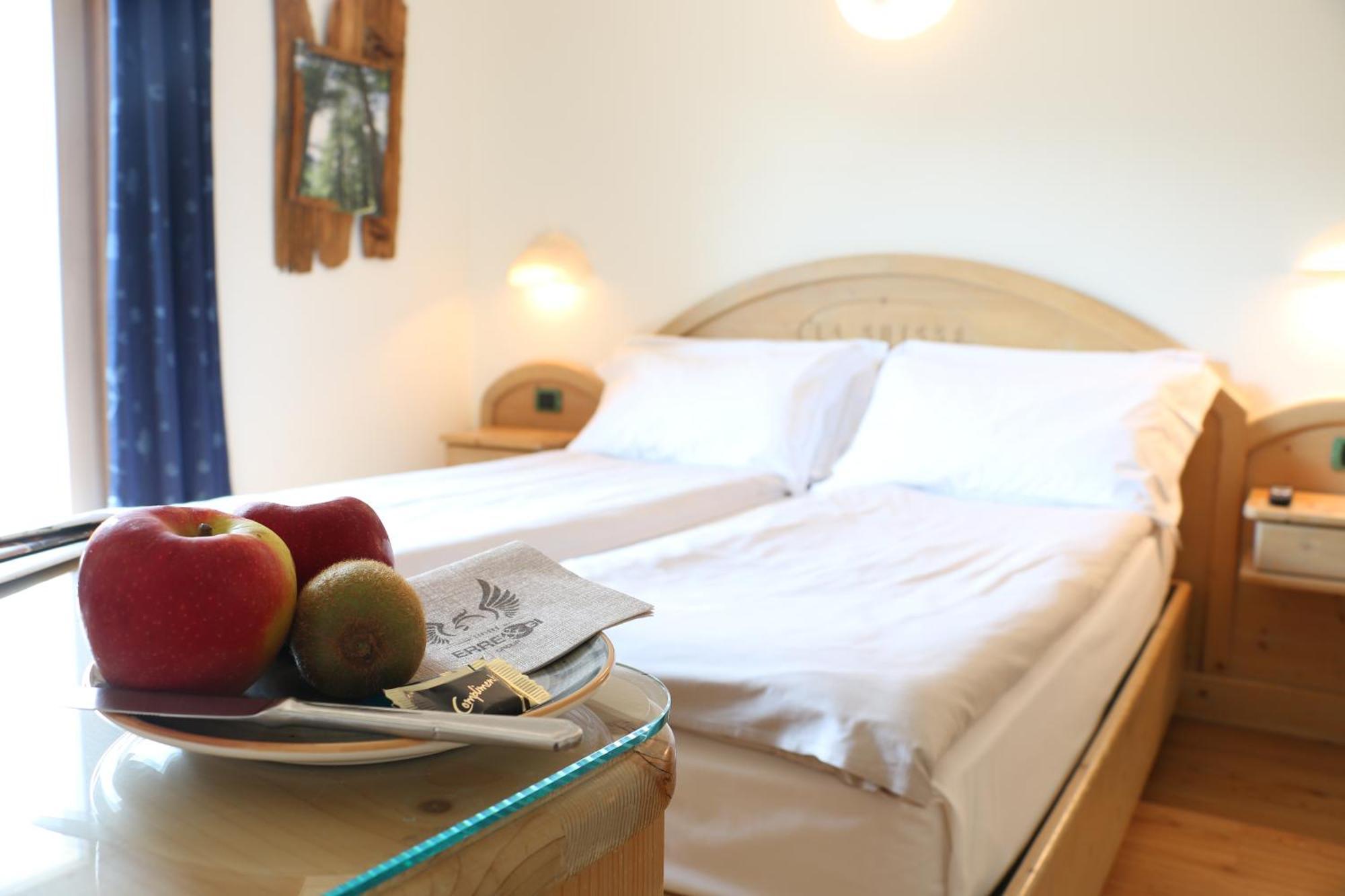 Hotel "La Suisse" ليفينو المظهر الخارجي الصورة