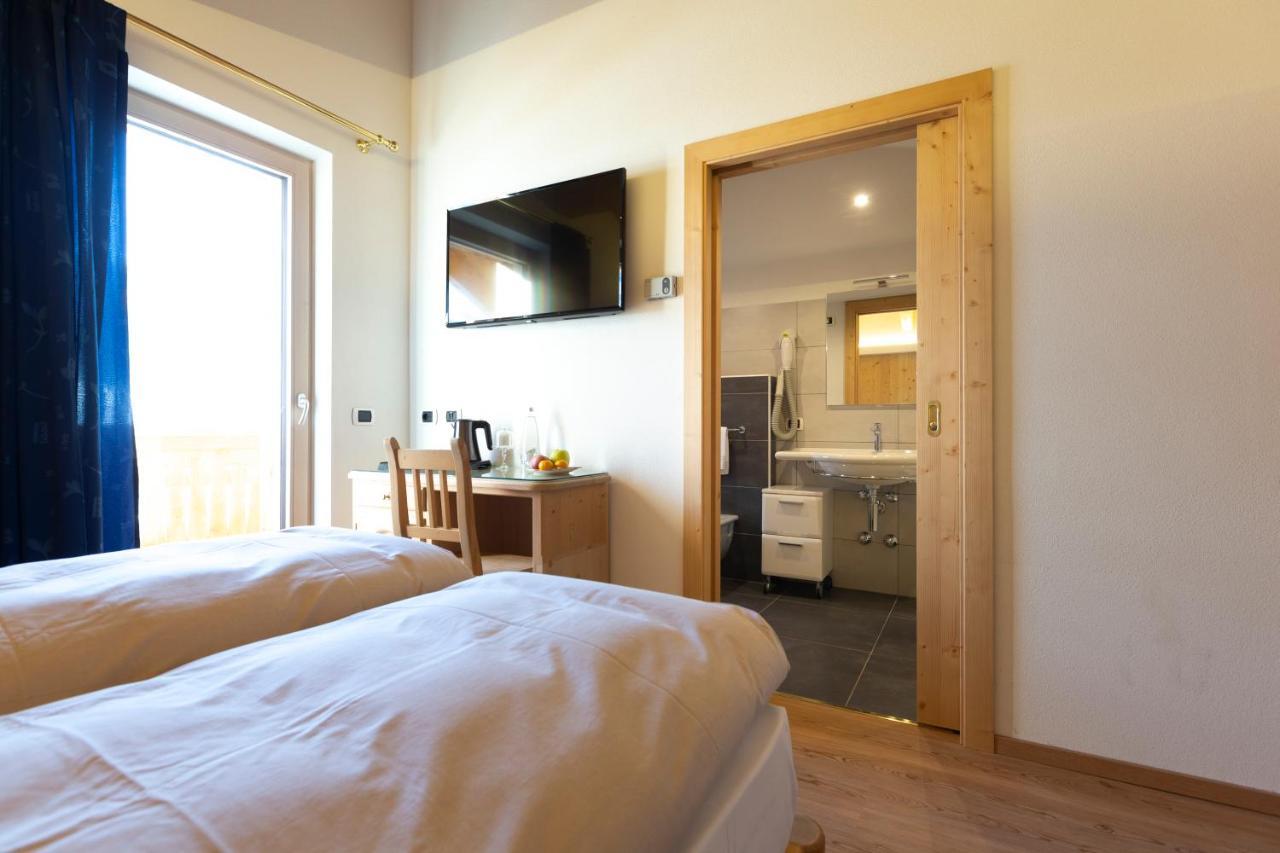 Hotel "La Suisse" ليفينو المظهر الخارجي الصورة